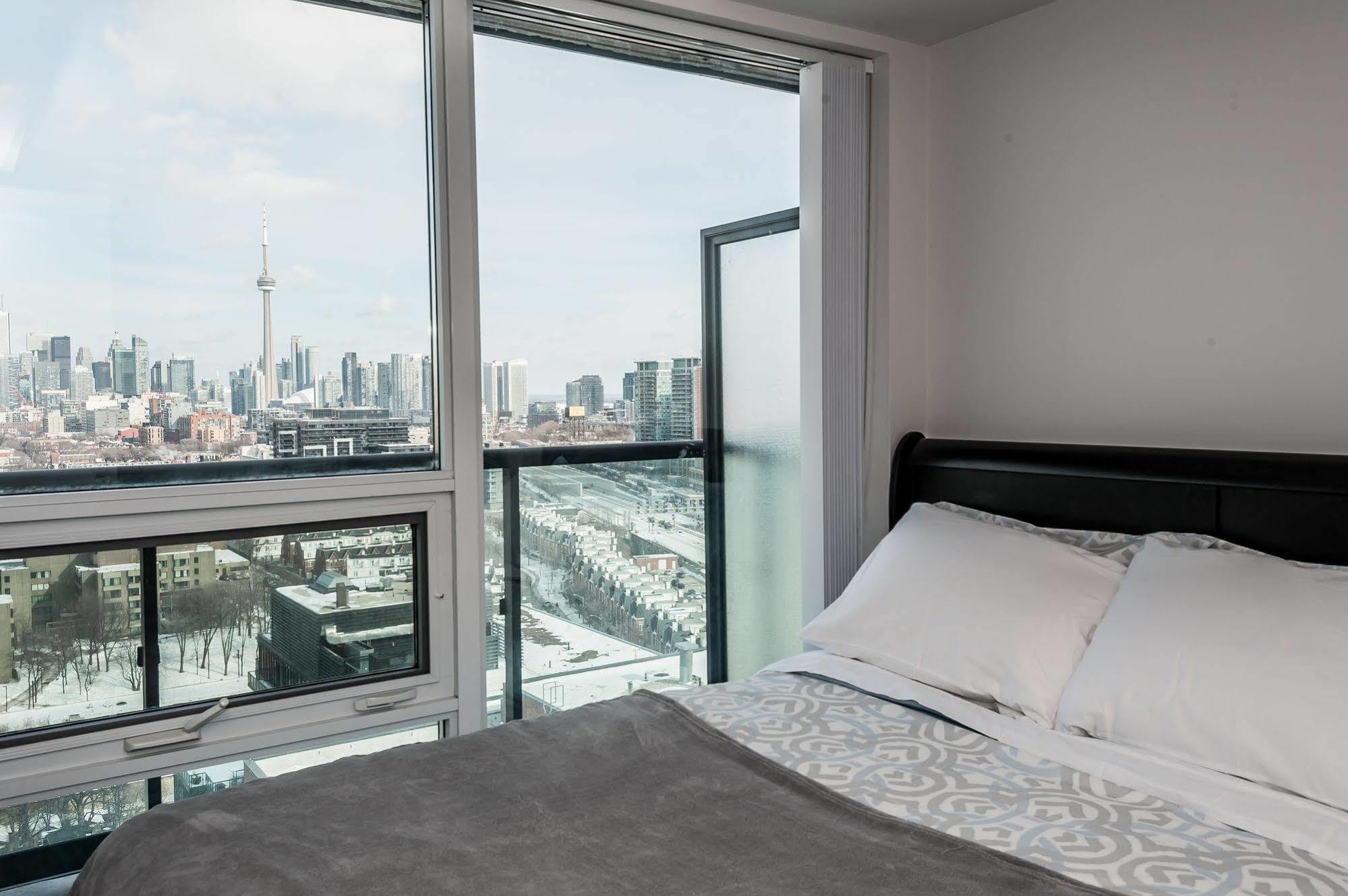 Soho 2 Bed | 2 Bath Cn Tower View Toronto Zewnętrze zdjęcie